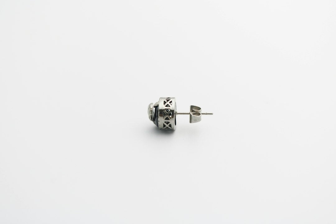 A Quick Guide to Lox Earring Backs: Find Compatible Fits
