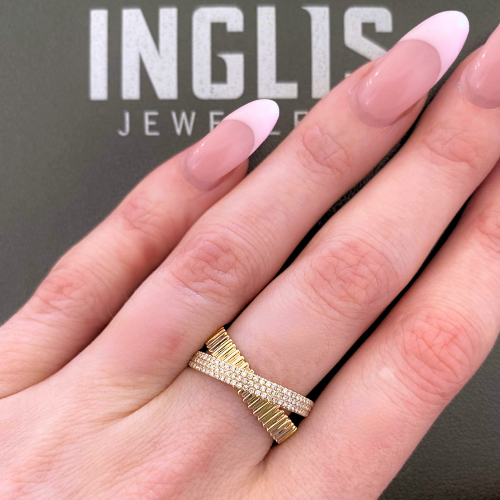 14K Yellow Gold .22ctw Round Brilliant Diamond Crossover Ring