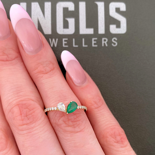 14K Yellow Gold Pear Shaped Emerald & .31ctw Diamond Ring