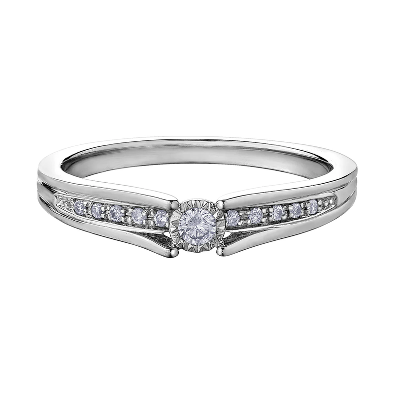 10K White Gold .10ctw Diamond Illuminaire Ring