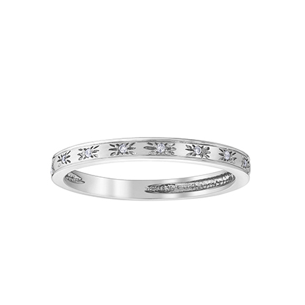 10K White Gold Chi Chi Star Diamond Ring